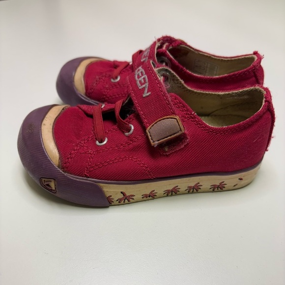 2/$20 Keen Toddler Girls 8 Red Purple Ventura Velcro Sneaker Palm Trees Canvas - Picture 2 of 9